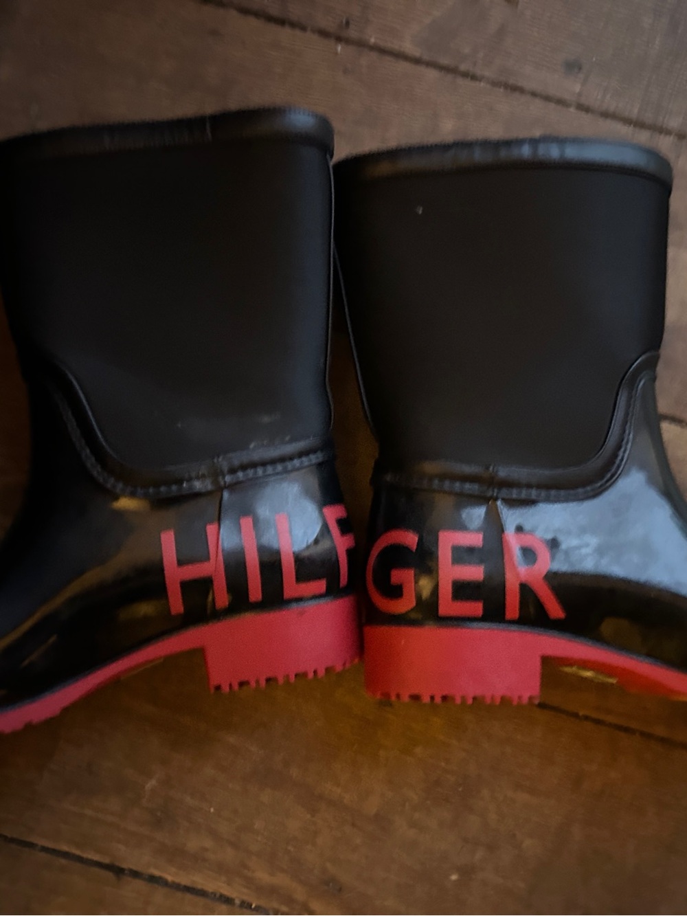 Tommy Hilfiger rain boots. size 11